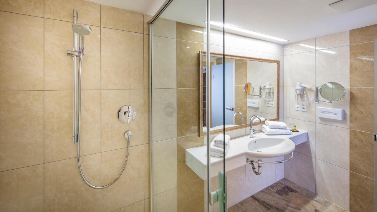 Huber Hotel Tramserhof Landeck Kültér fotó