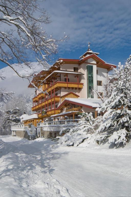 Huber Hotel Tramserhof Landeck Kültér fotó