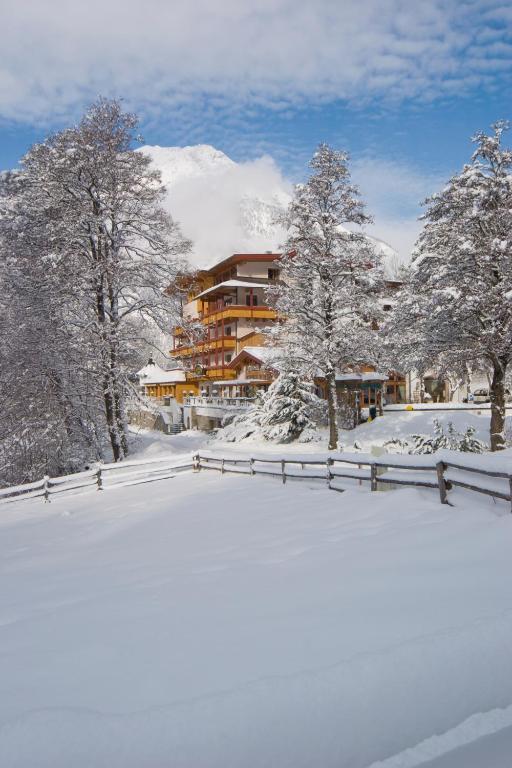 Huber Hotel Tramserhof Landeck Kültér fotó
